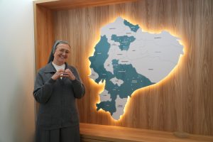 Madre Chiara Cazzuola visita Ecuador, la “patria del corazón” de Santa María Troncatti