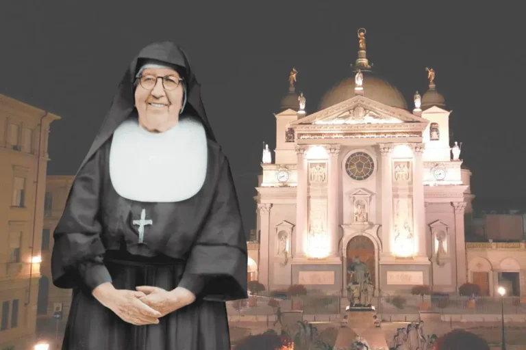 Una estatua para Santa María Troncatti en el Santuario-Basílica de María Auxiliadora